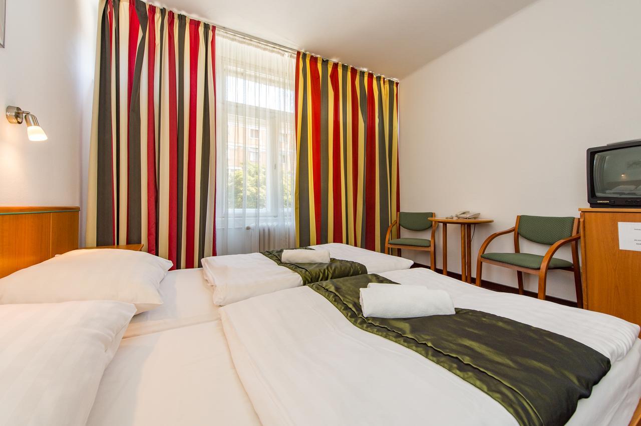 Hotel Griff Budapest Eksteriør bilde