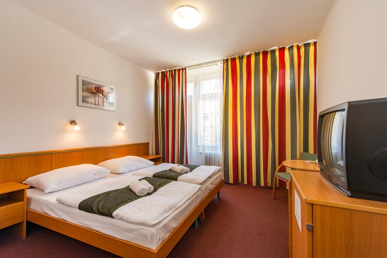 Hotel Griff Budapest Eksteriør bilde