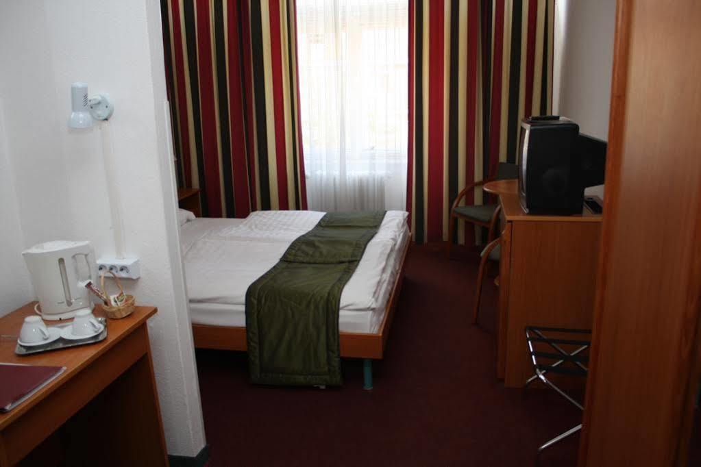 Hotel Griff Budapest Rom bilde