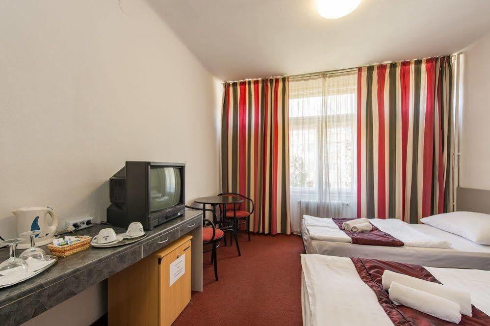 Hotel Griff Budapest Eksteriør bilde