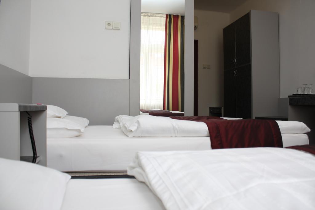 Hotel Griff Budapest Eksteriør bilde